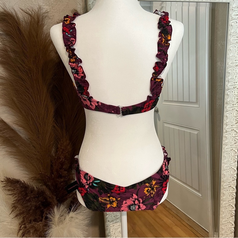 NWT No Boundaries Floral Ruffle Bikini - Picture 2 of 7
